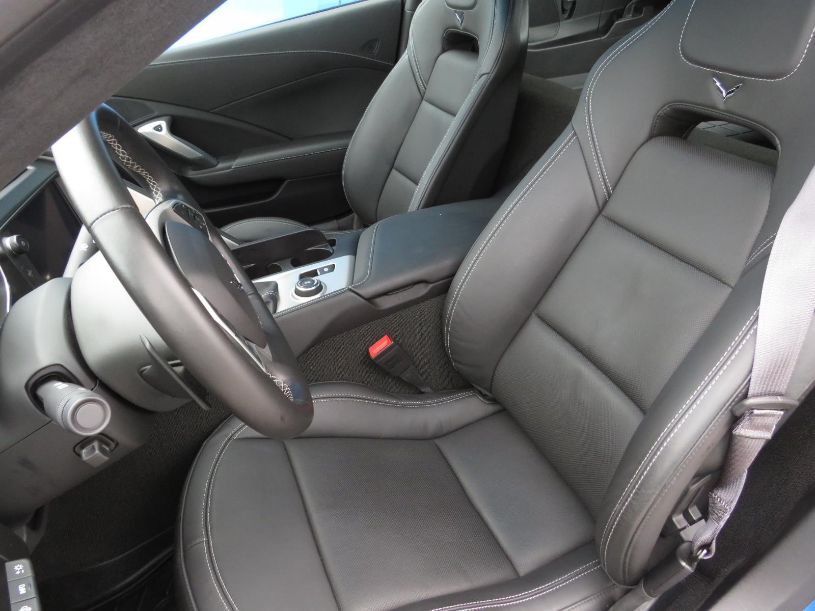 Used 2015  CHEVROLET  image 22