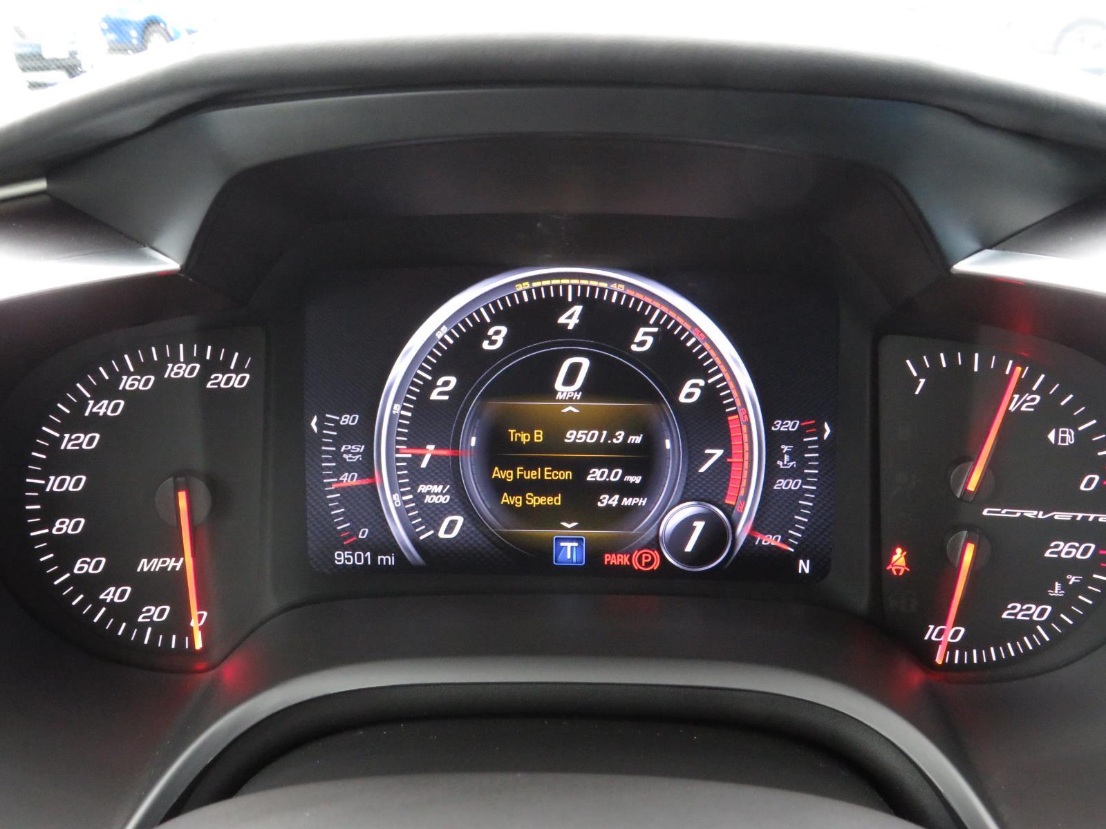 Used 2015  CHEVROLET  image 23