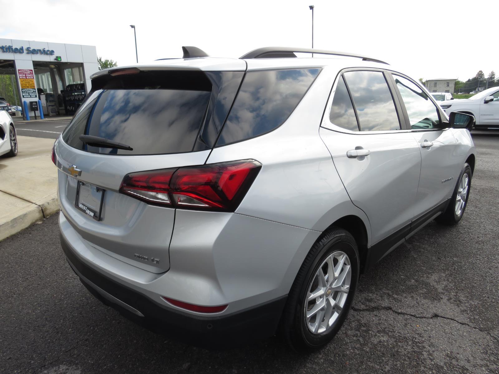 Used 2022 Silver Ice Metallic Chevrolet LT image 6