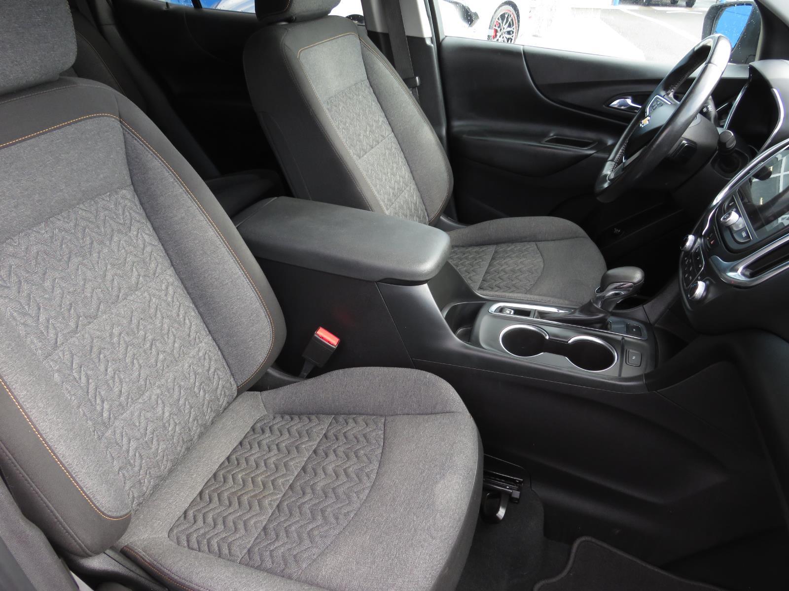 Used 2022 Silver Ice Metallic Chevrolet LT image 20