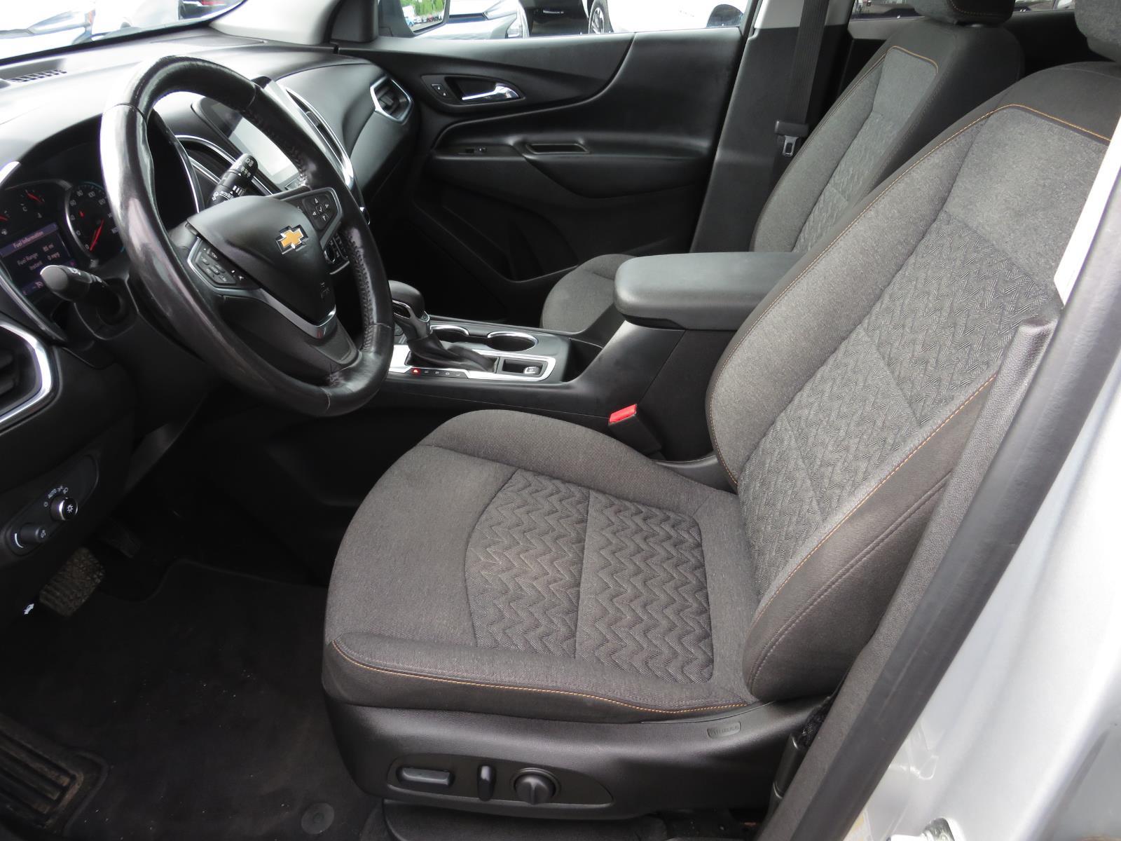 Used 2022 Silver Ice Metallic Chevrolet LT image 21