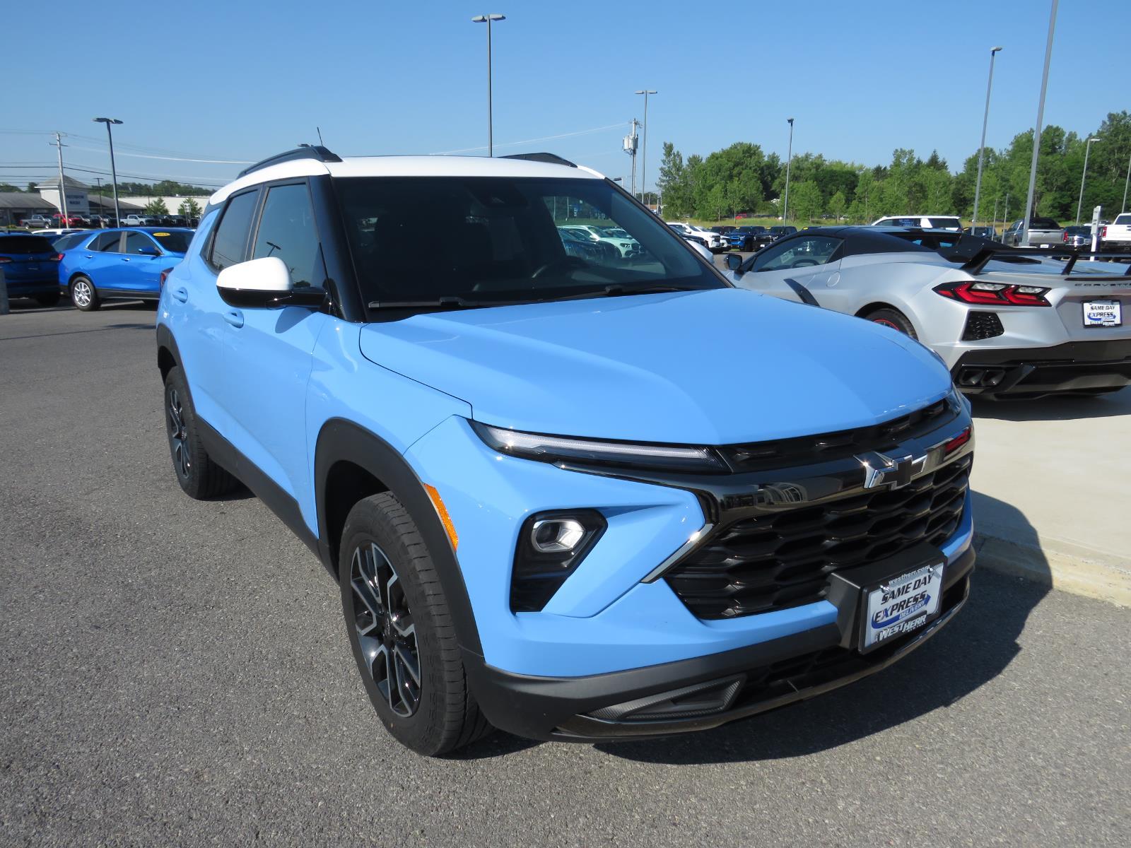 Used 2024 Fountain Blue Chevrolet ACTIV image 2