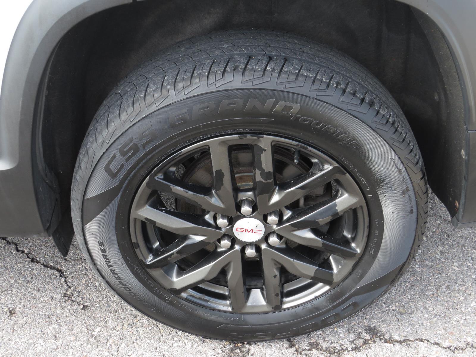 Used 2018 Summit White GMC SLT image 16