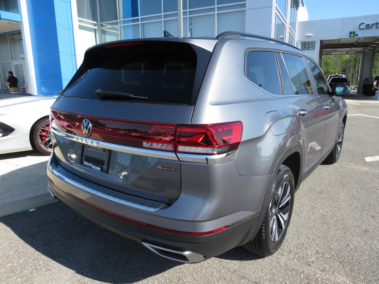 Used 2024 Platinum Gray Metallic Volkswagen 2.0T SE image 8