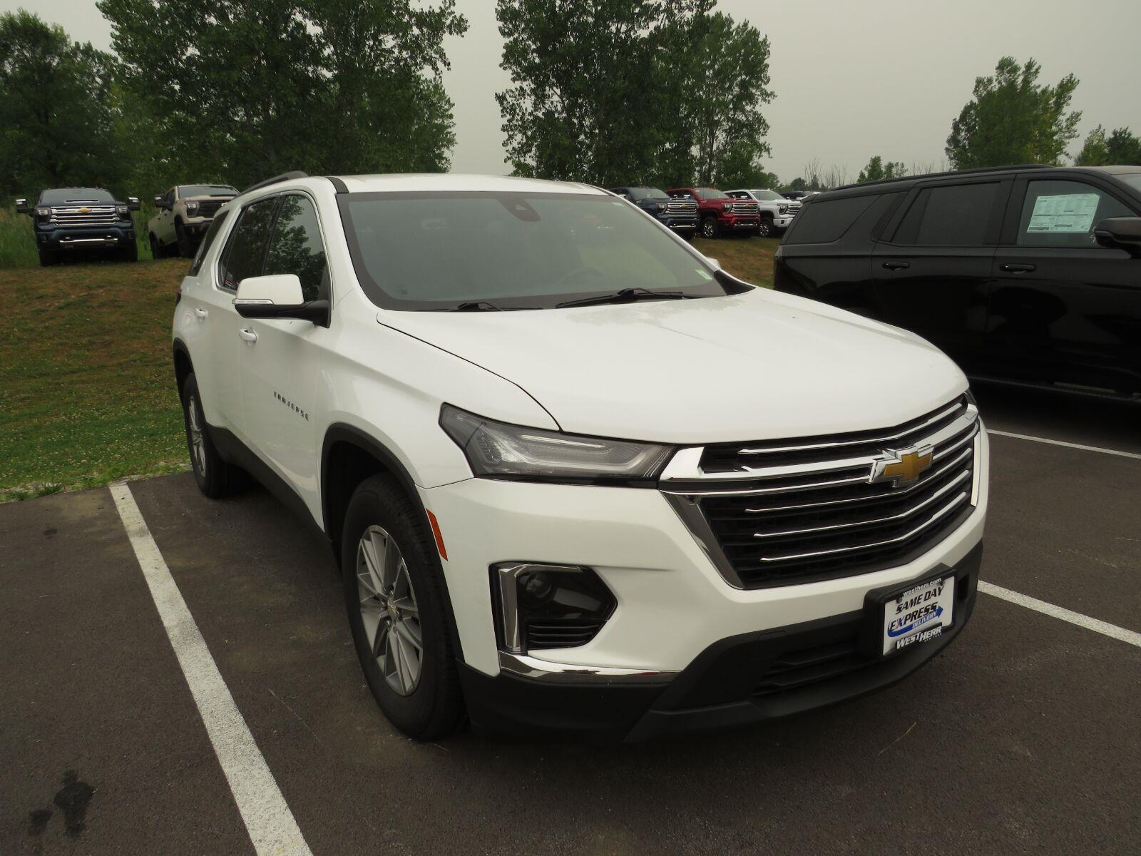 Used 2023 Summit White Chevrolet LT image 2