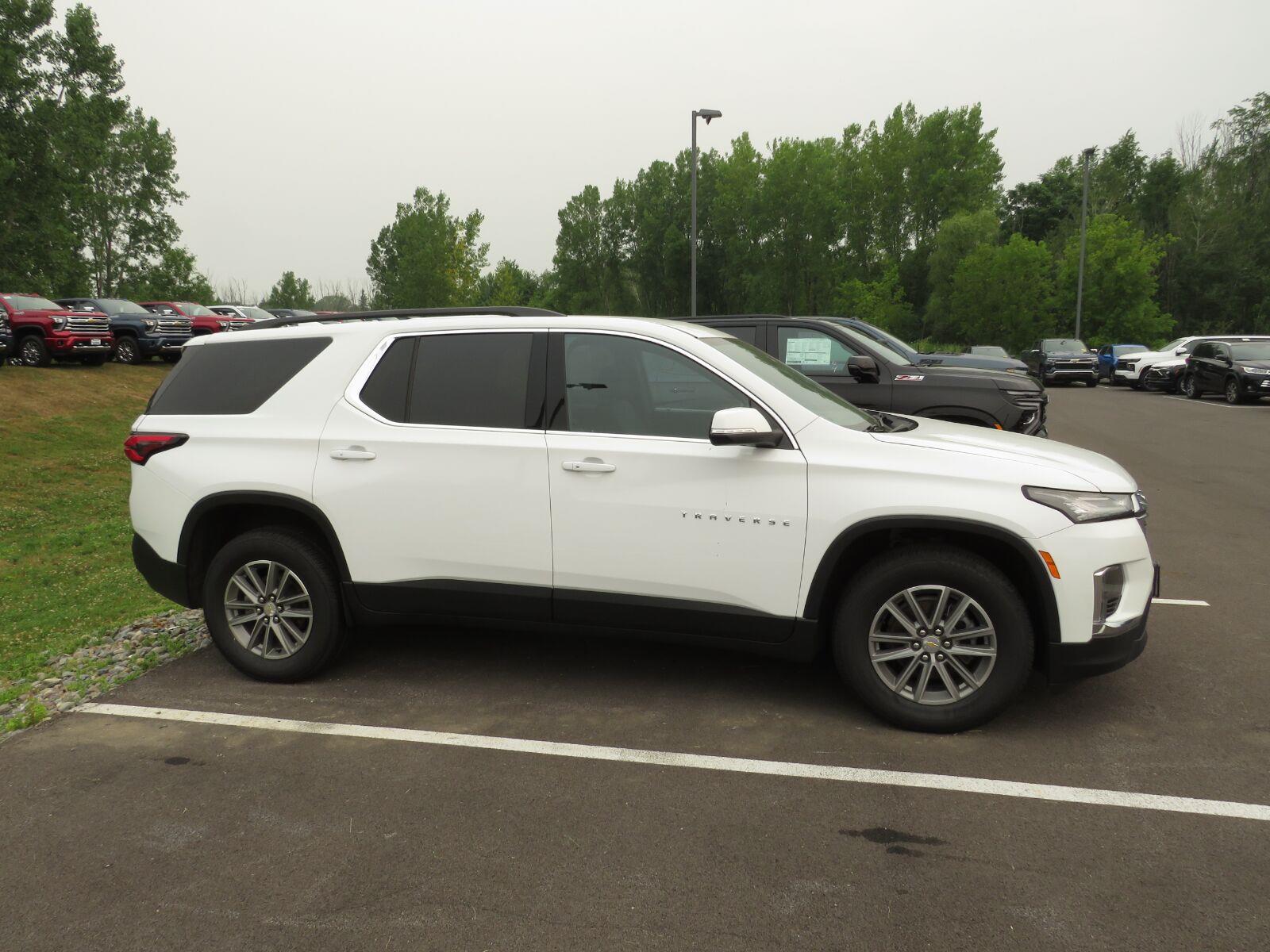 Used 2023 Summit White Chevrolet LT image 7