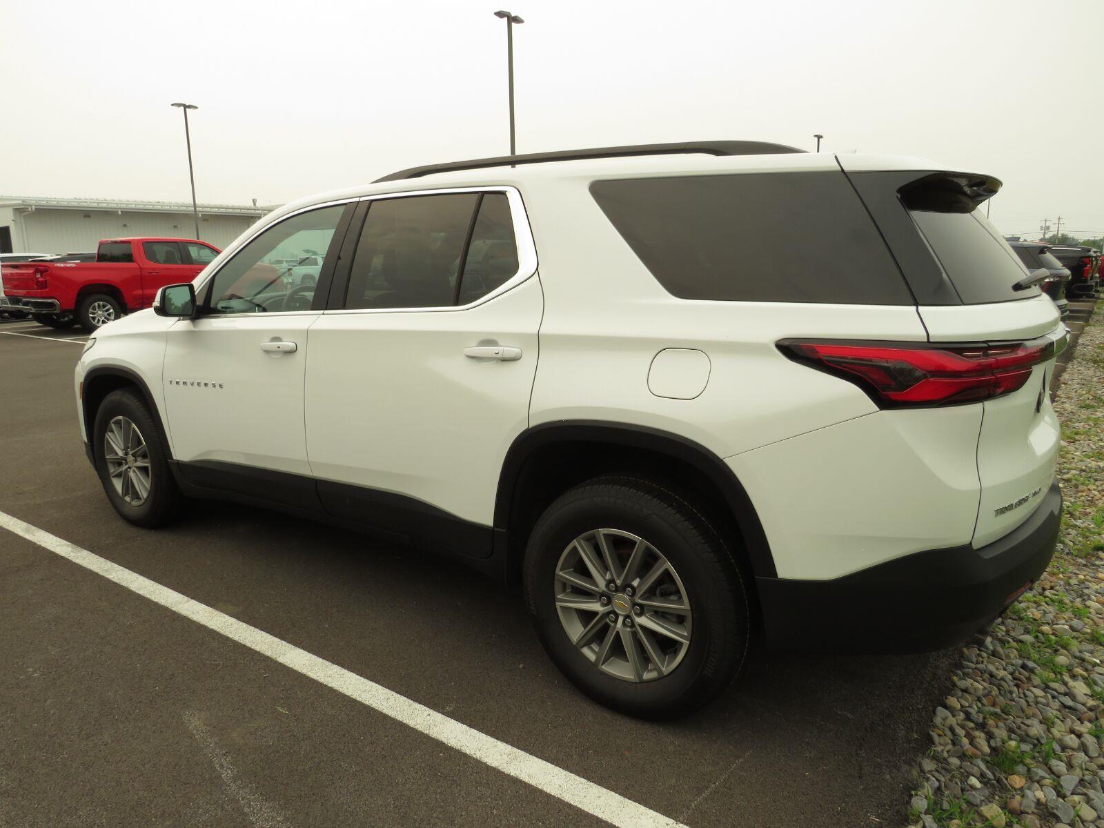 Used 2023 Summit White Chevrolet LT image 12