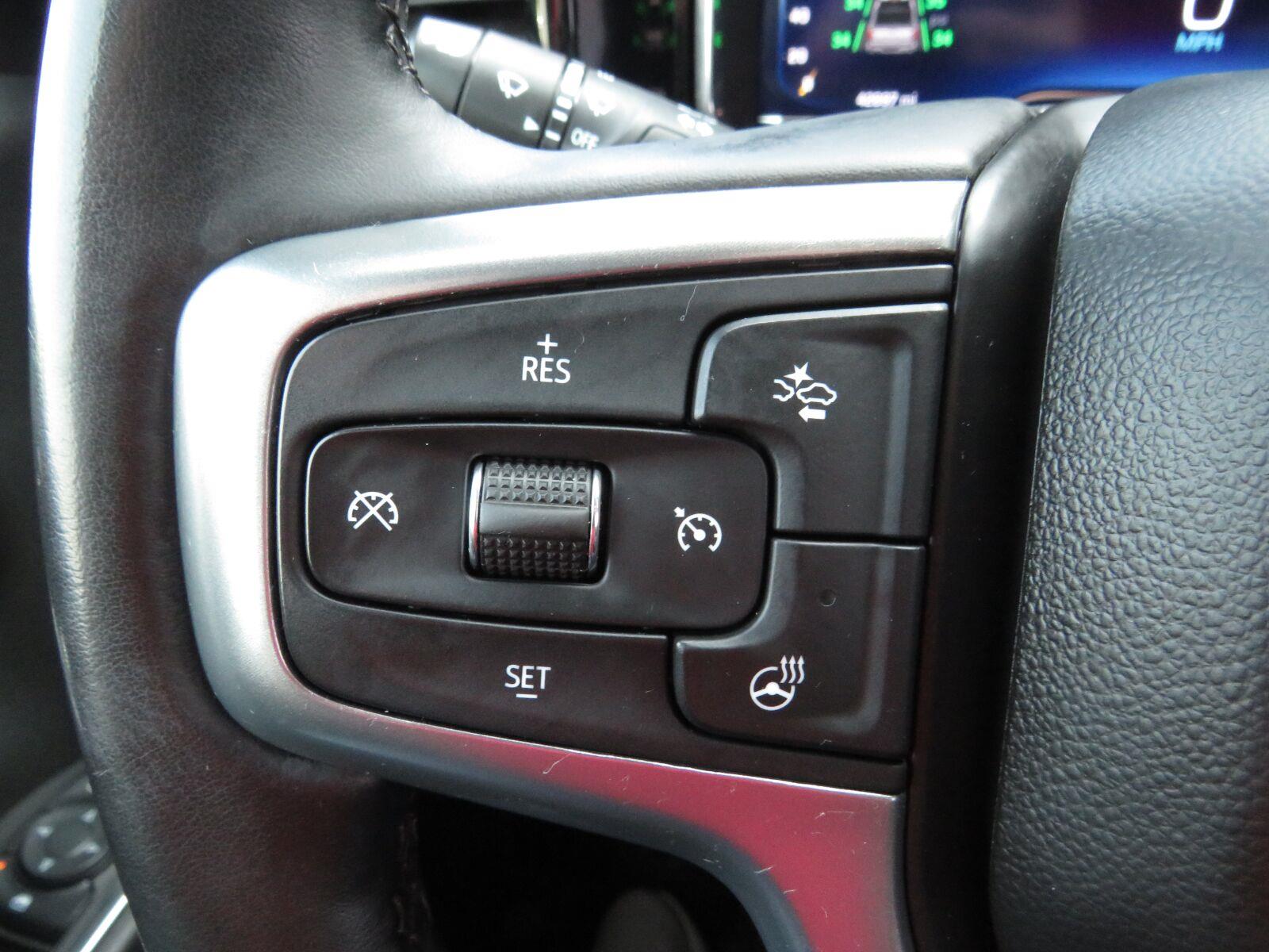 Used 2024 Lakeshore Blue Metallic Chevrolet LT image 33