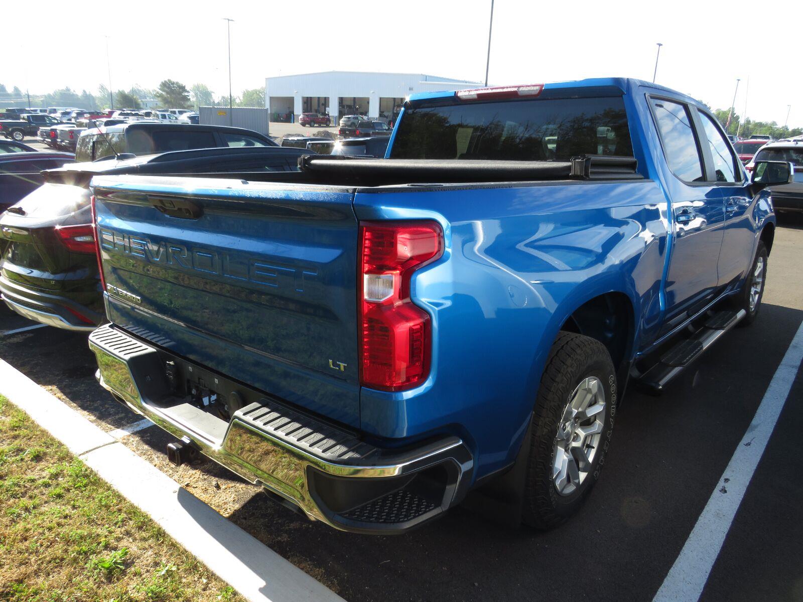 Used 2023 Glacier Blue Metallic Chevrolet LT image 10