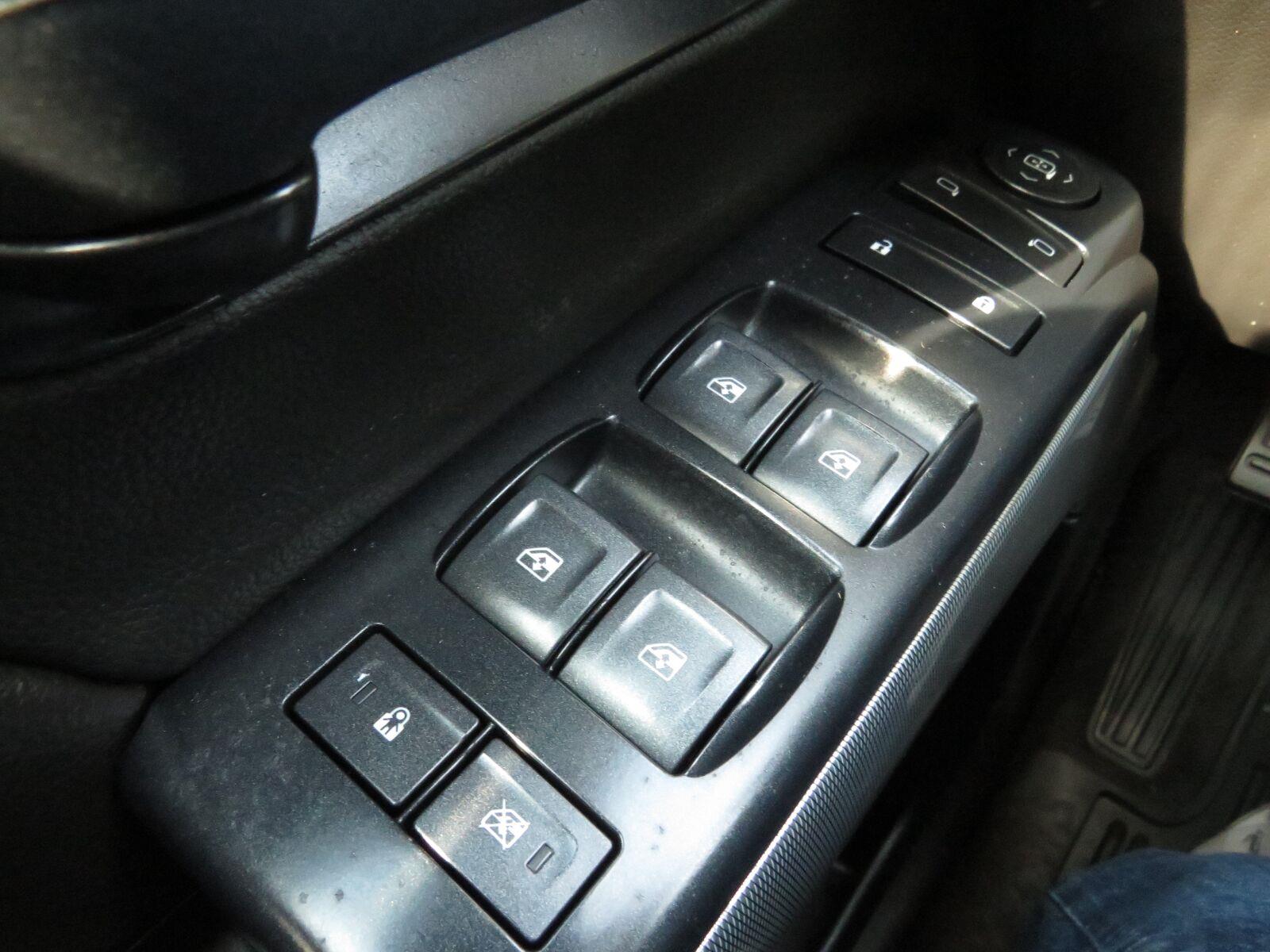 Used 2019 Silver Ice Metallic Chevrolet LT image 31