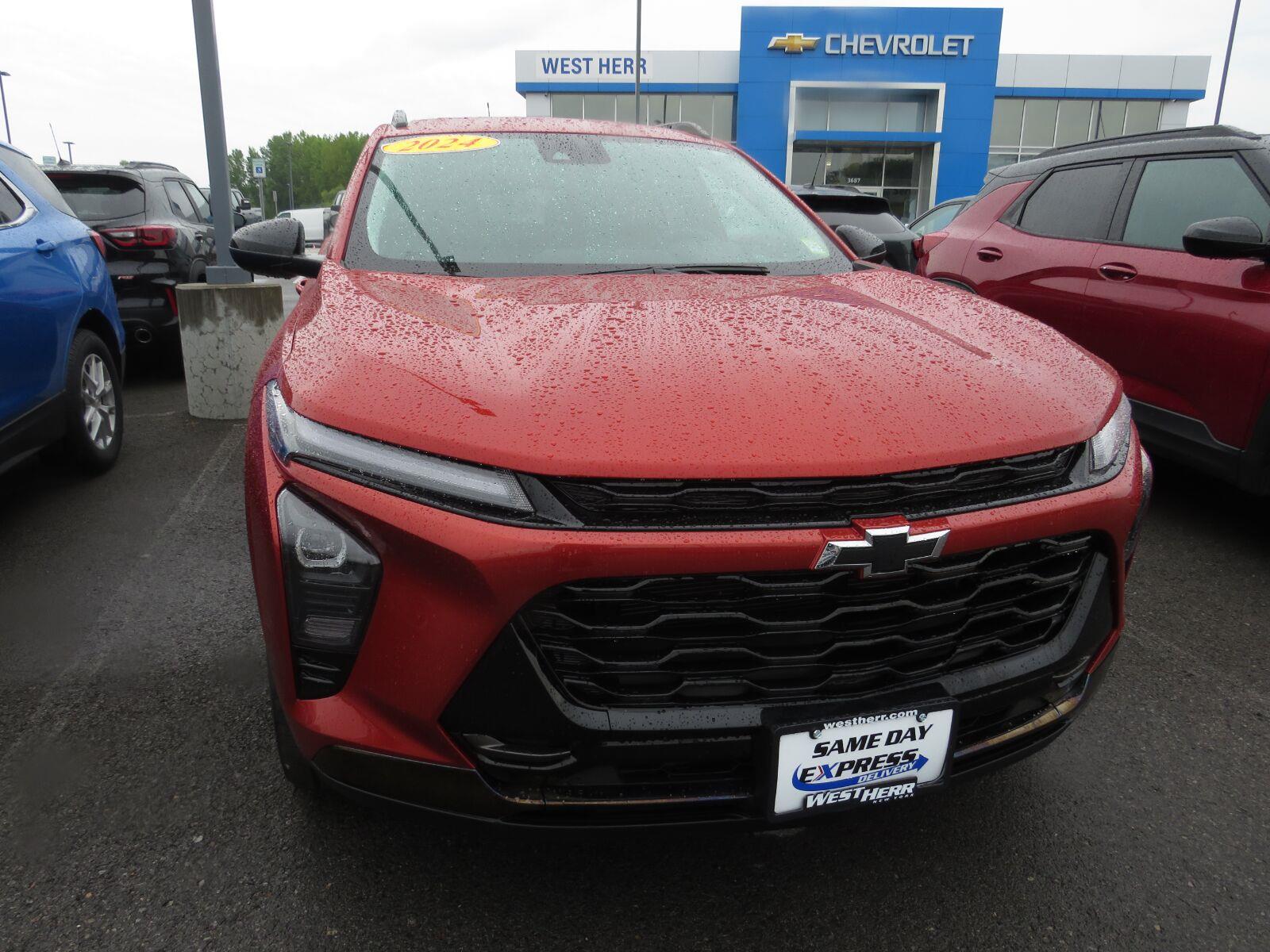 Used 2024 Cayenne Orange Metallic Chevrolet ACTIV image 4