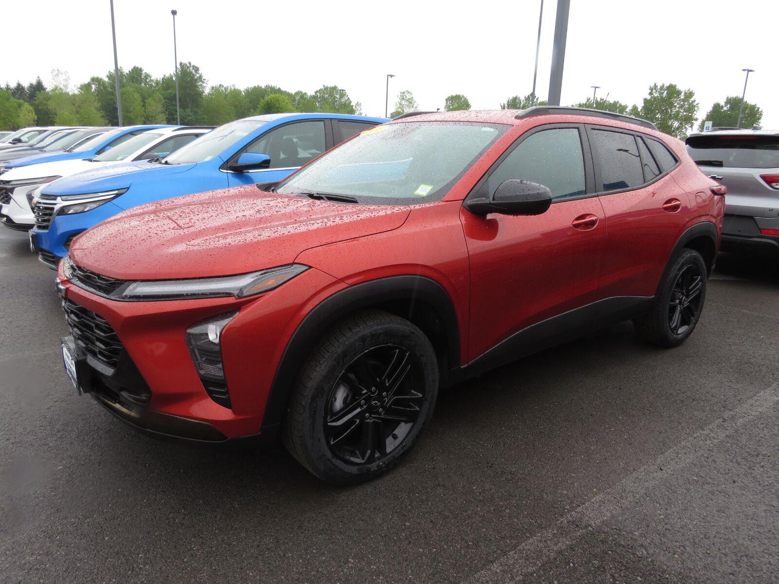 Used 2024 Cayenne Orange Metallic Chevrolet ACTIV image 6