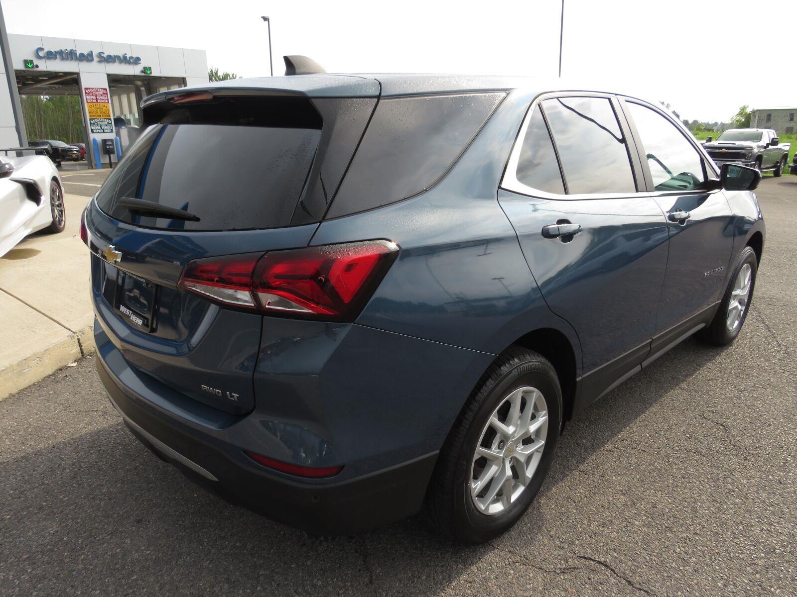 Used 2024 Lakeshore Blue Metallic Chevrolet LT image 6