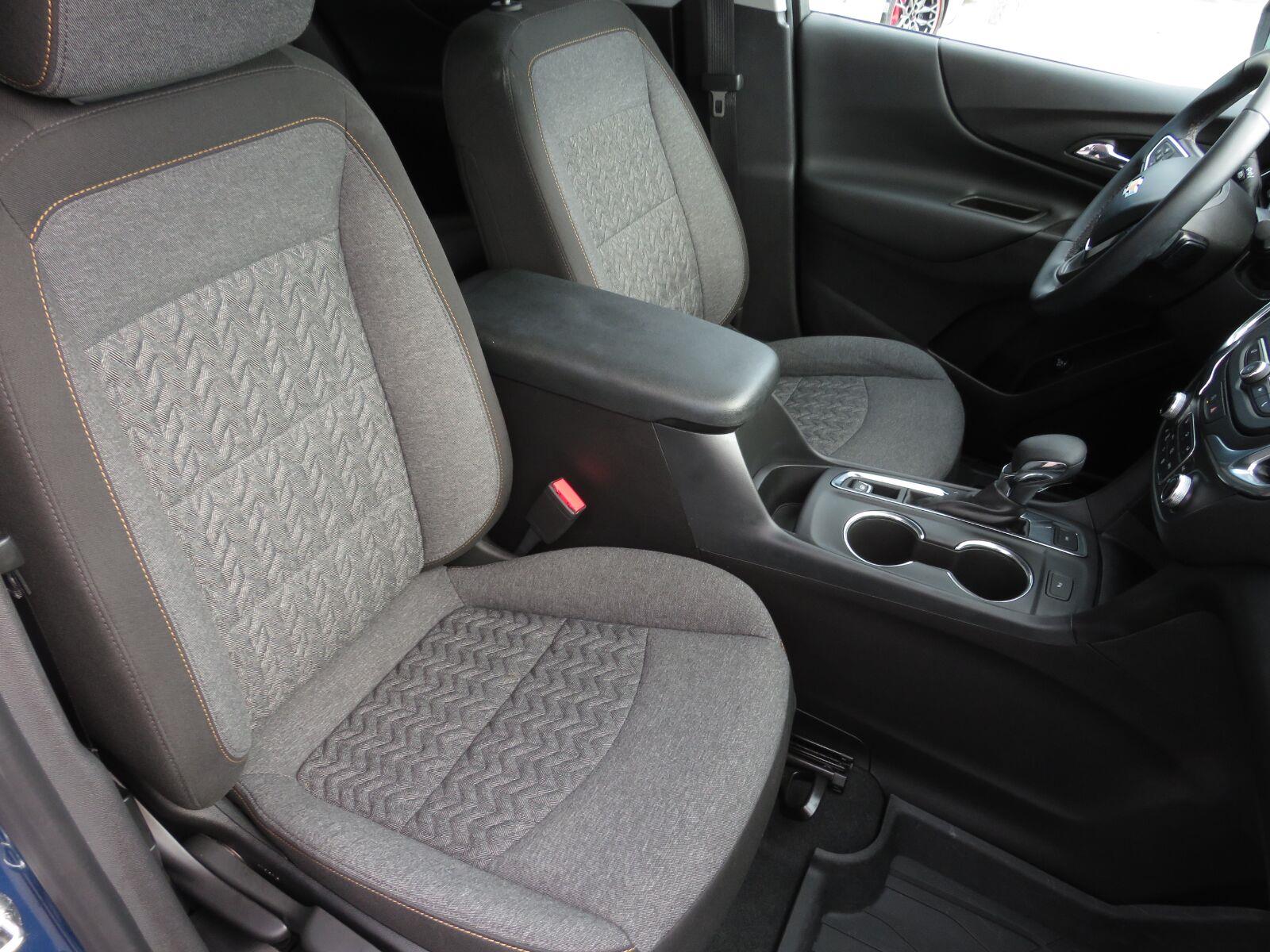 Used 2024 Lakeshore Blue Metallic Chevrolet LT image 18