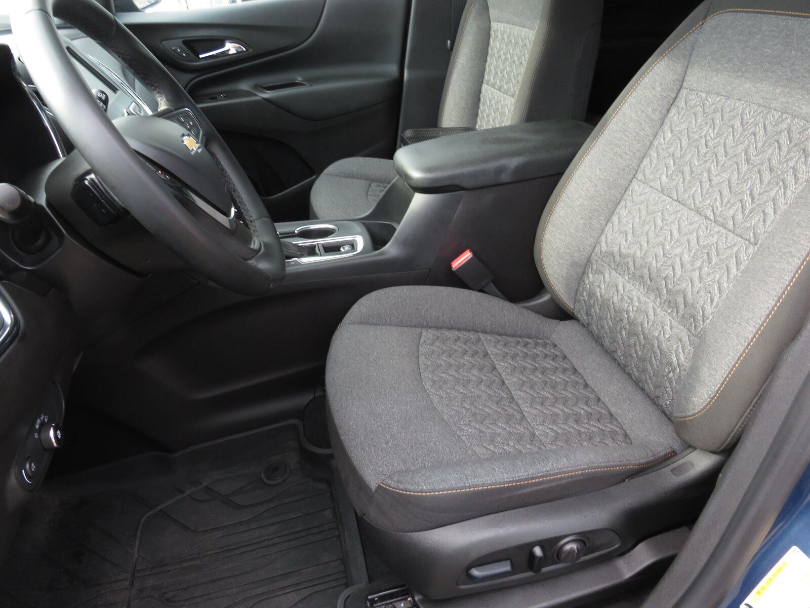 Used 2024 Lakeshore Blue Metallic Chevrolet LT image 20
