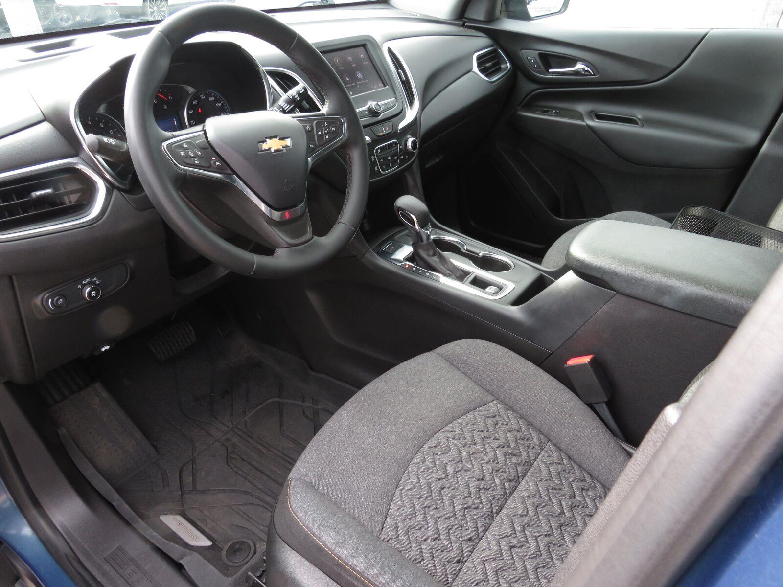 Used 2024 Lakeshore Blue Metallic Chevrolet LT image 21