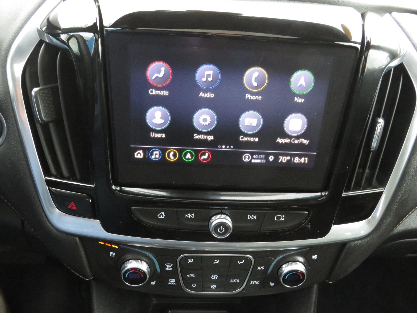 Used 2023 Iridescent Pearl Tricoat Chevrolet Premier image 28