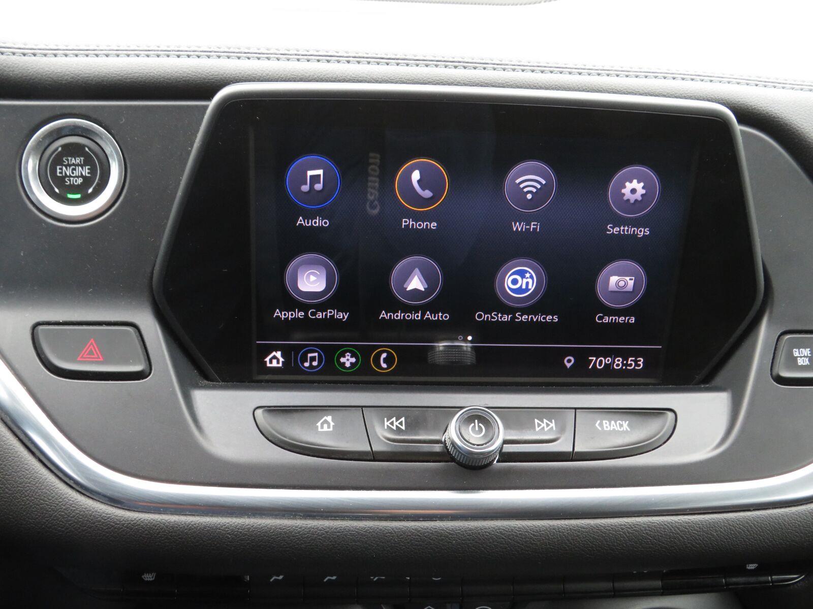 Used 2019 Summit White Chevrolet  image 23
