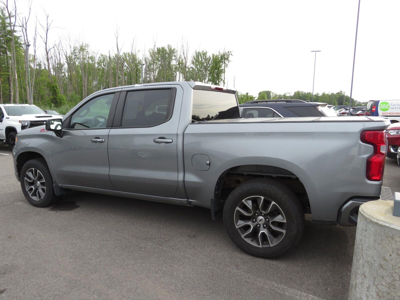 Used 2023 Sterling Gray Metallic Chevrolet RST image 9