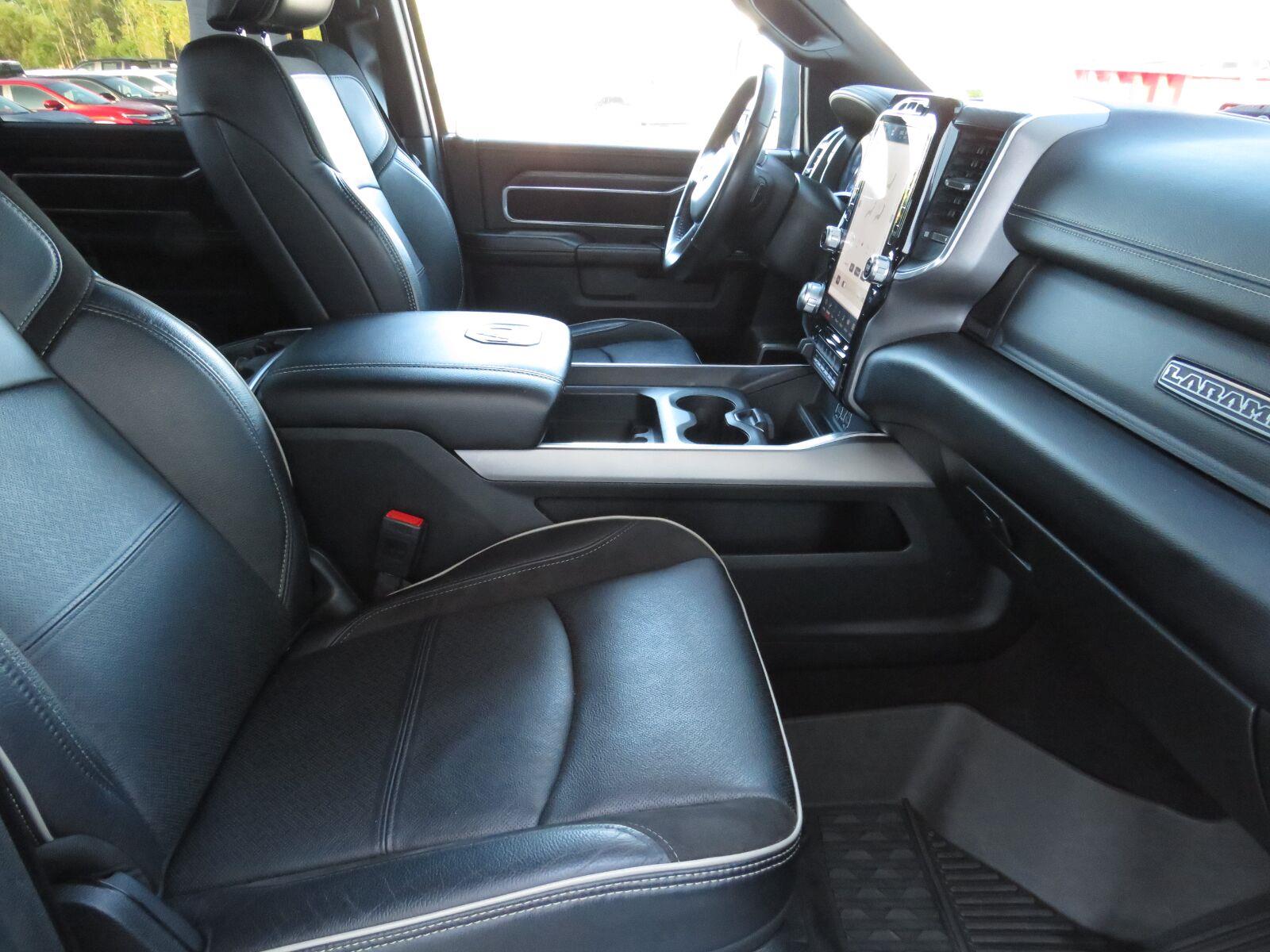 Used 2023 Diamond Black Crystal Pearlcoat Ram Laramie image 23