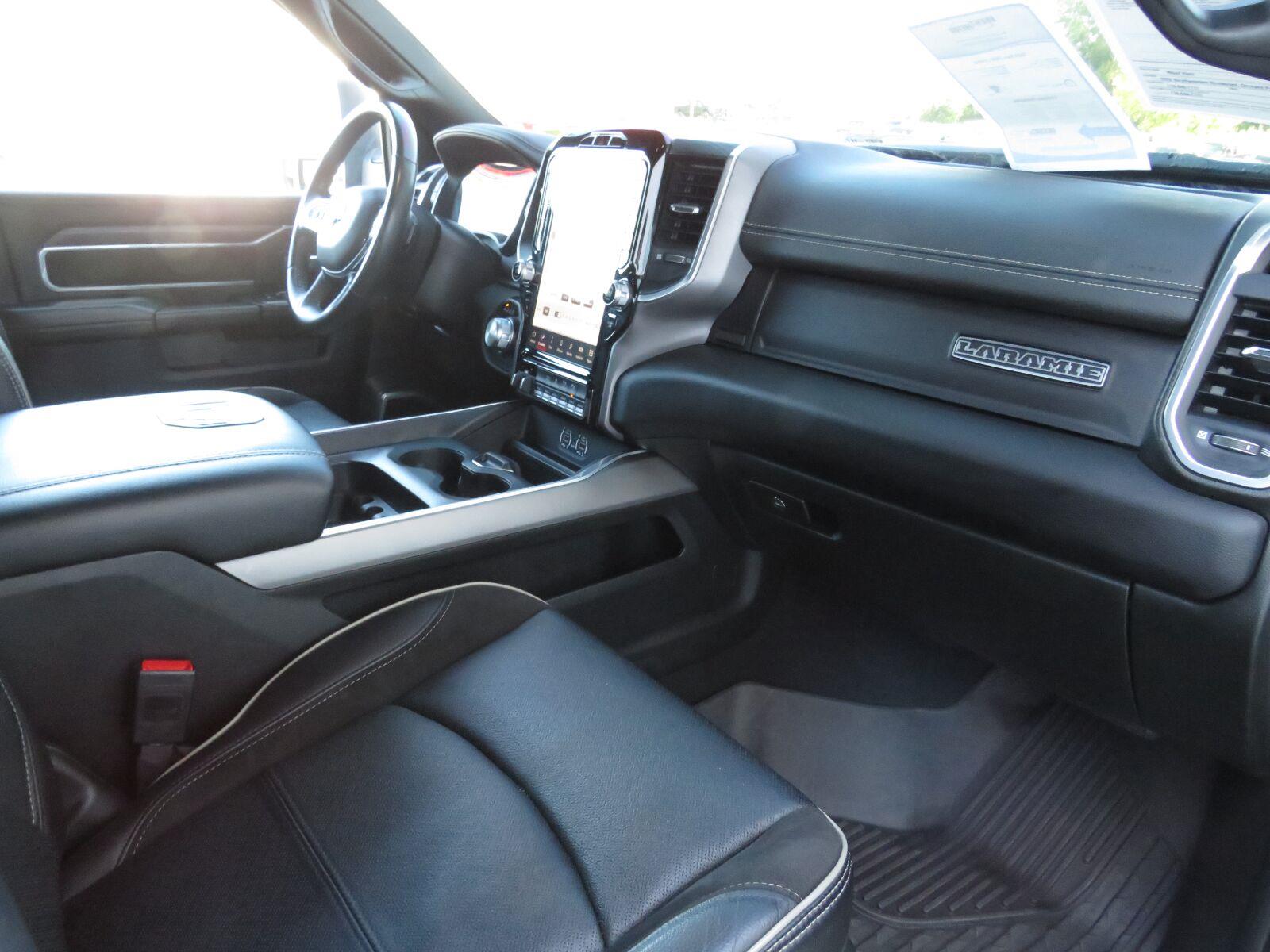 Used 2023 Diamond Black Crystal Pearlcoat Ram Laramie image 24