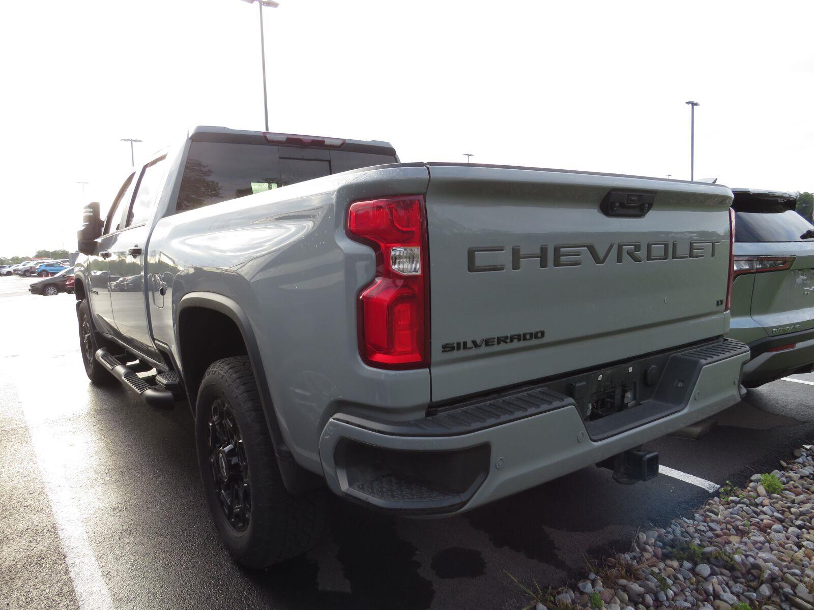 Used 2024 Slate Gray Metallic Chevrolet LT image 9