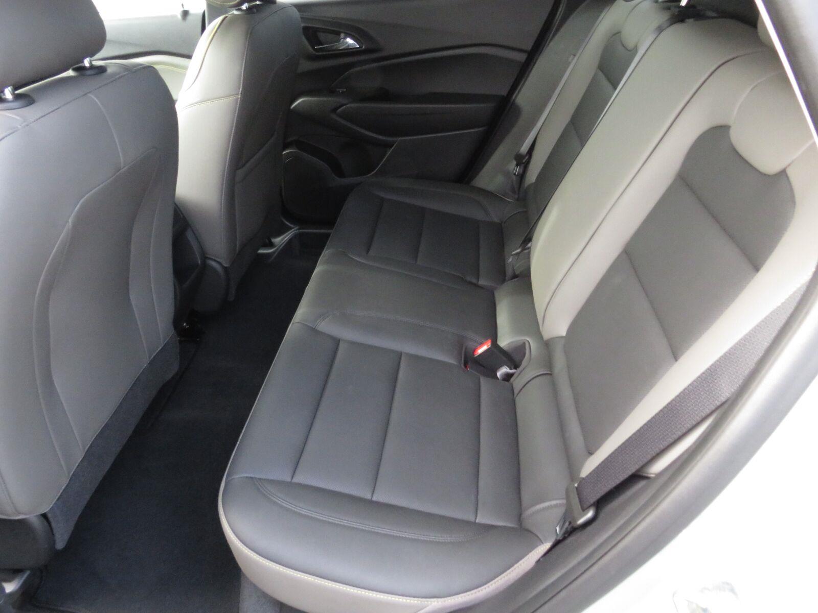 Used 2024 Cacti Green Chevrolet ACTIV image 24
