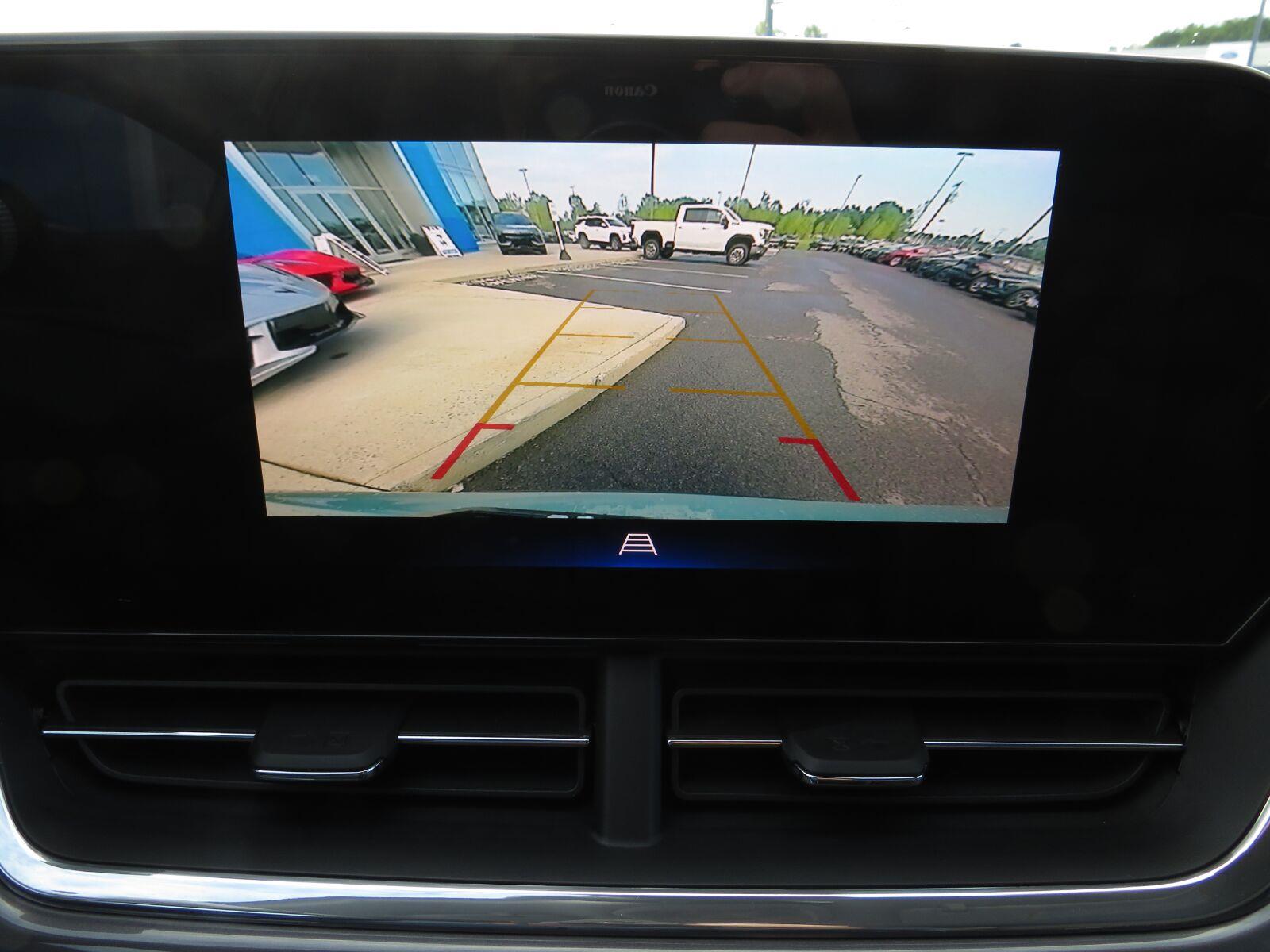 Used 2024 Cacti Green Chevrolet ACTIV image 29