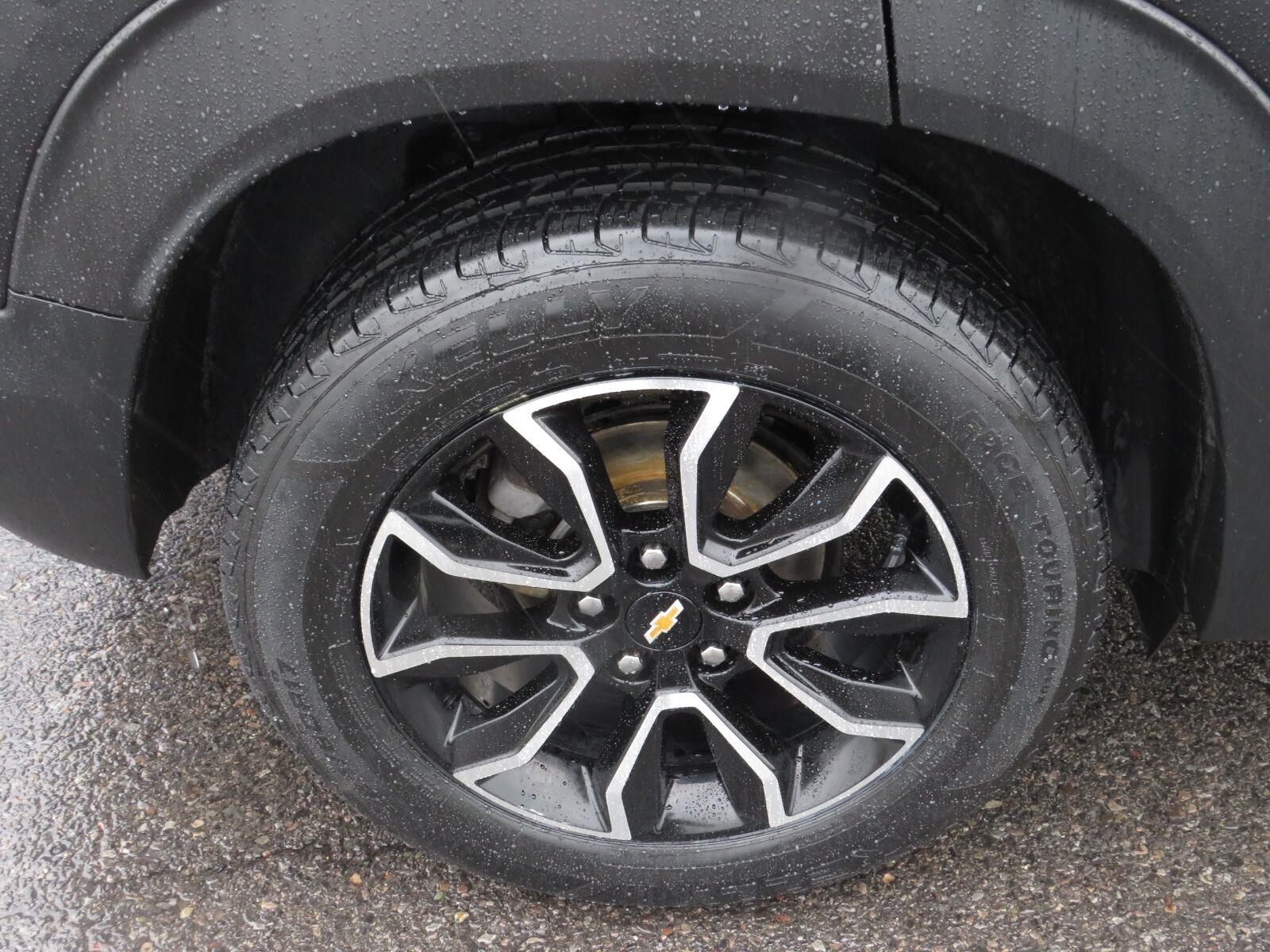 Used 2022 Mosaic Black Metallic Chevrolet ACTIV image 15