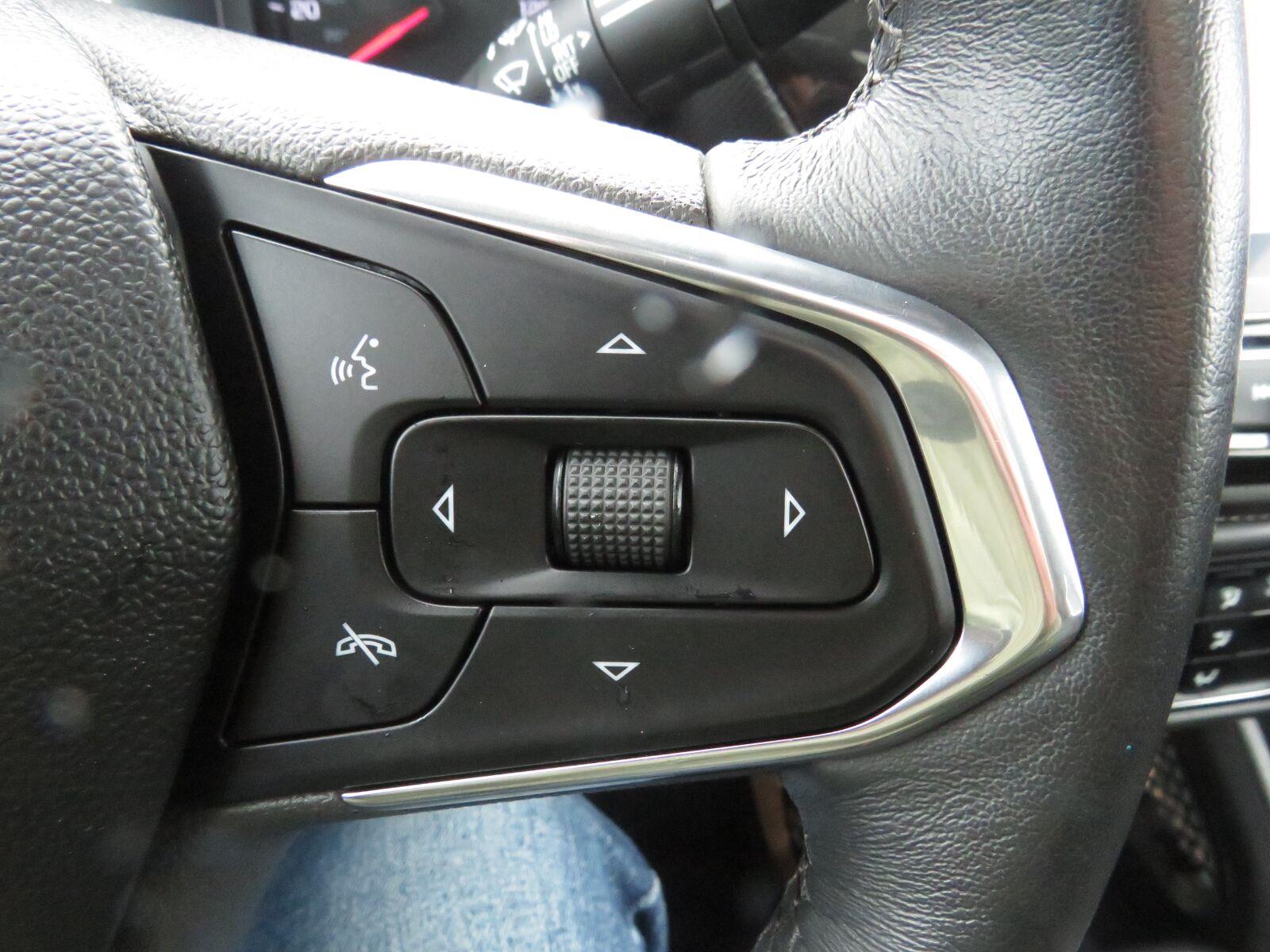 Used 2022 Mosaic Black Metallic Chevrolet ACTIV image 30