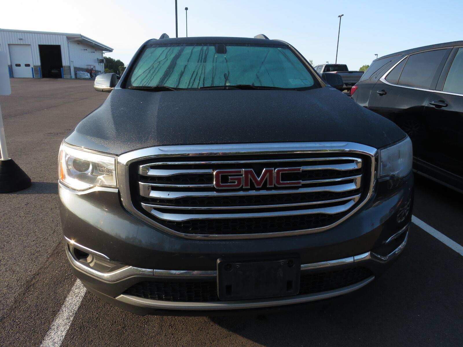 Used 2019 Dark Sky Metallic GMC SLE image 6
