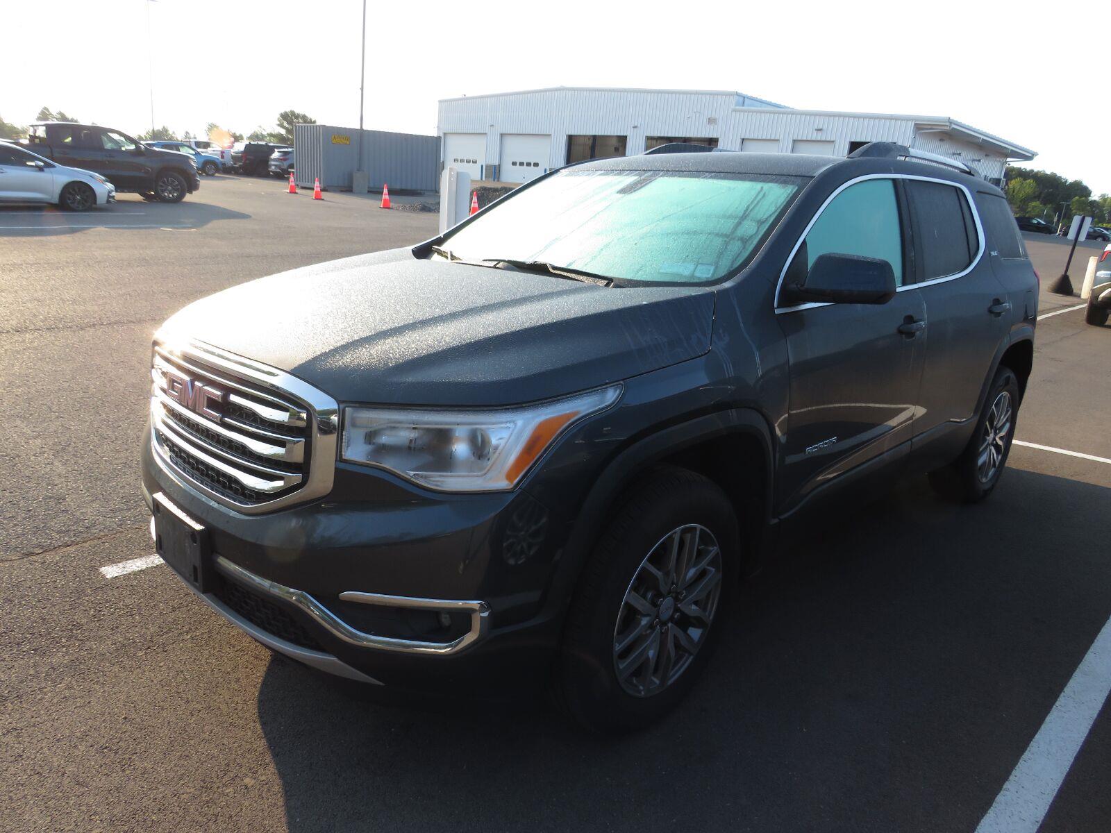 Used 2019 Dark Sky Metallic GMC SLE image 9