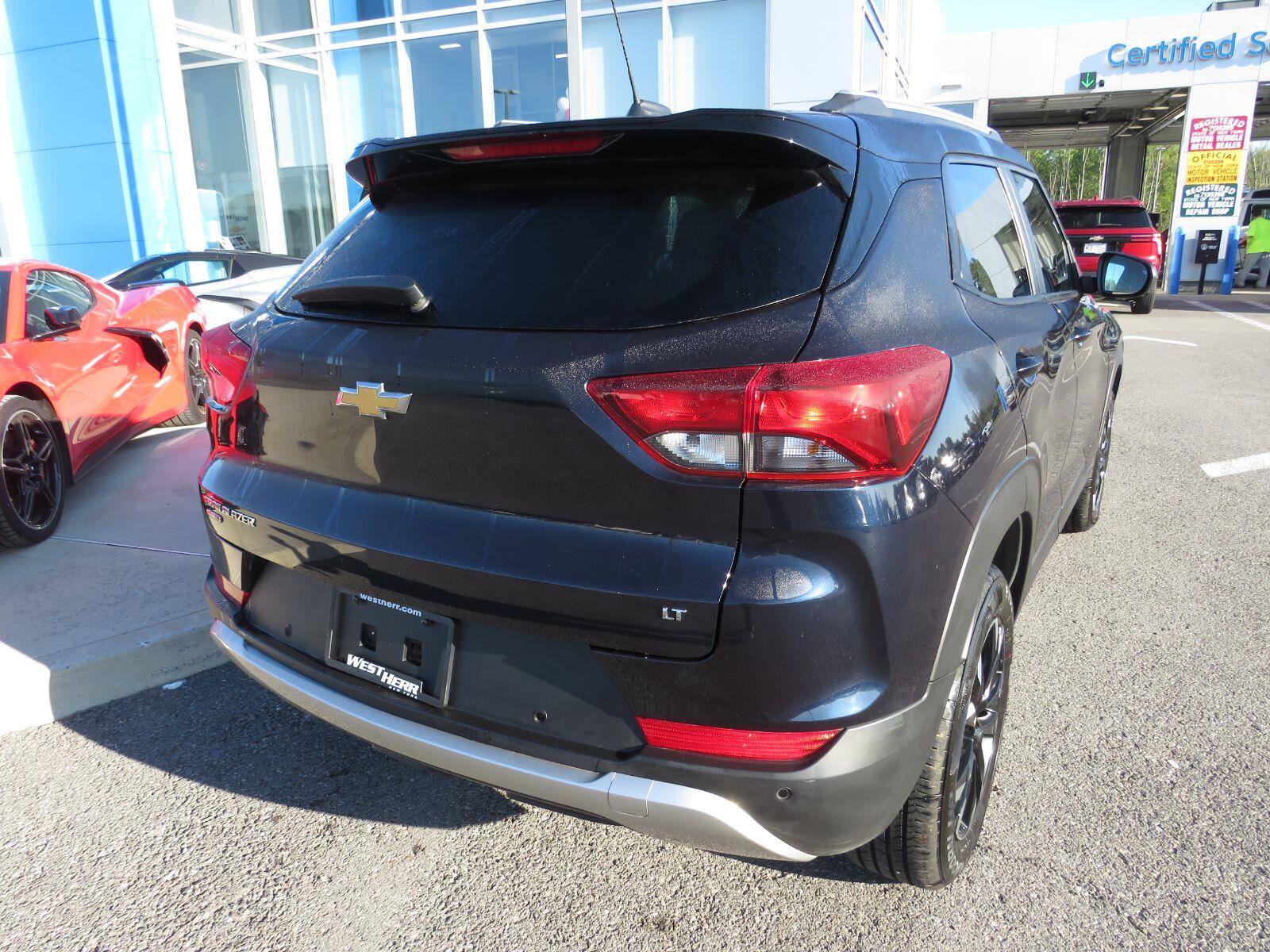 Used 2021 Midnight Blue Metallic Chevrolet LT image 7