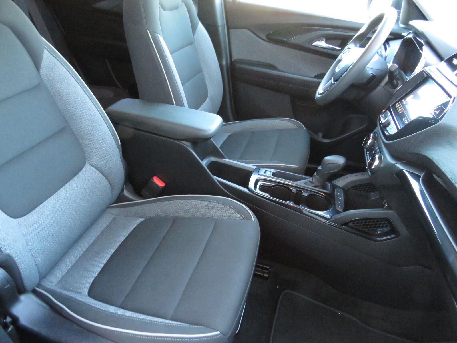 Used 2021 Midnight Blue Metallic Chevrolet LT image 28
