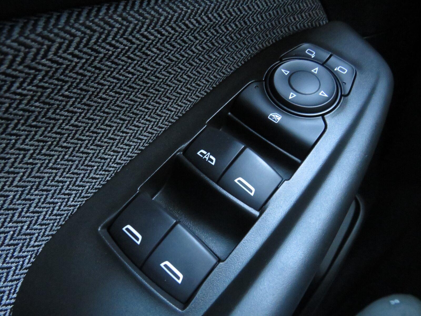 Used 2021 Midnight Blue Metallic Chevrolet LT image 33