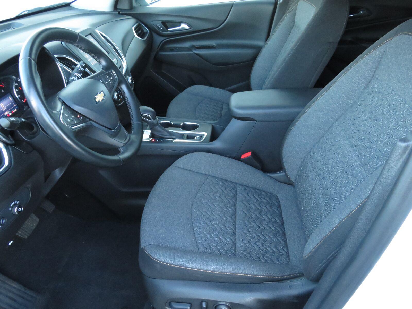 Used 2024 Summit White Chevrolet LT image 22