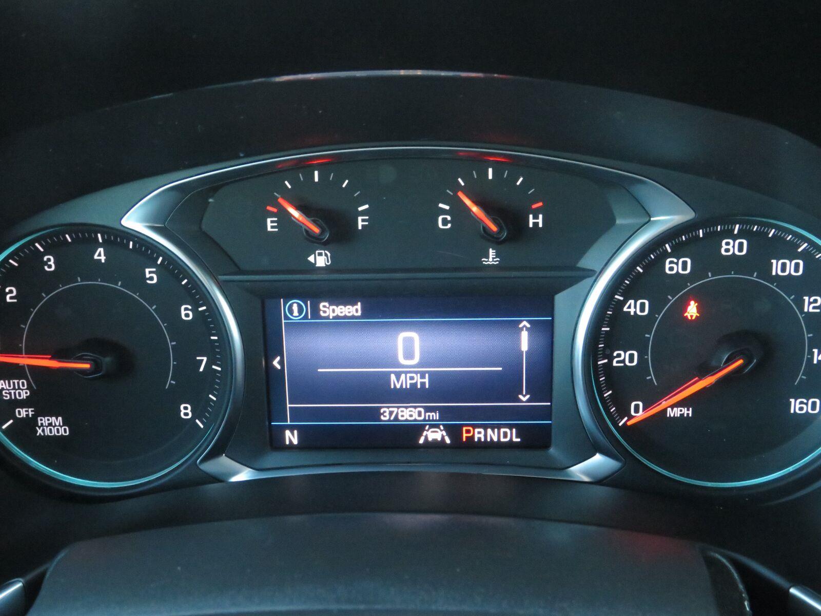 Used 2024 Summit White Chevrolet LT image 30