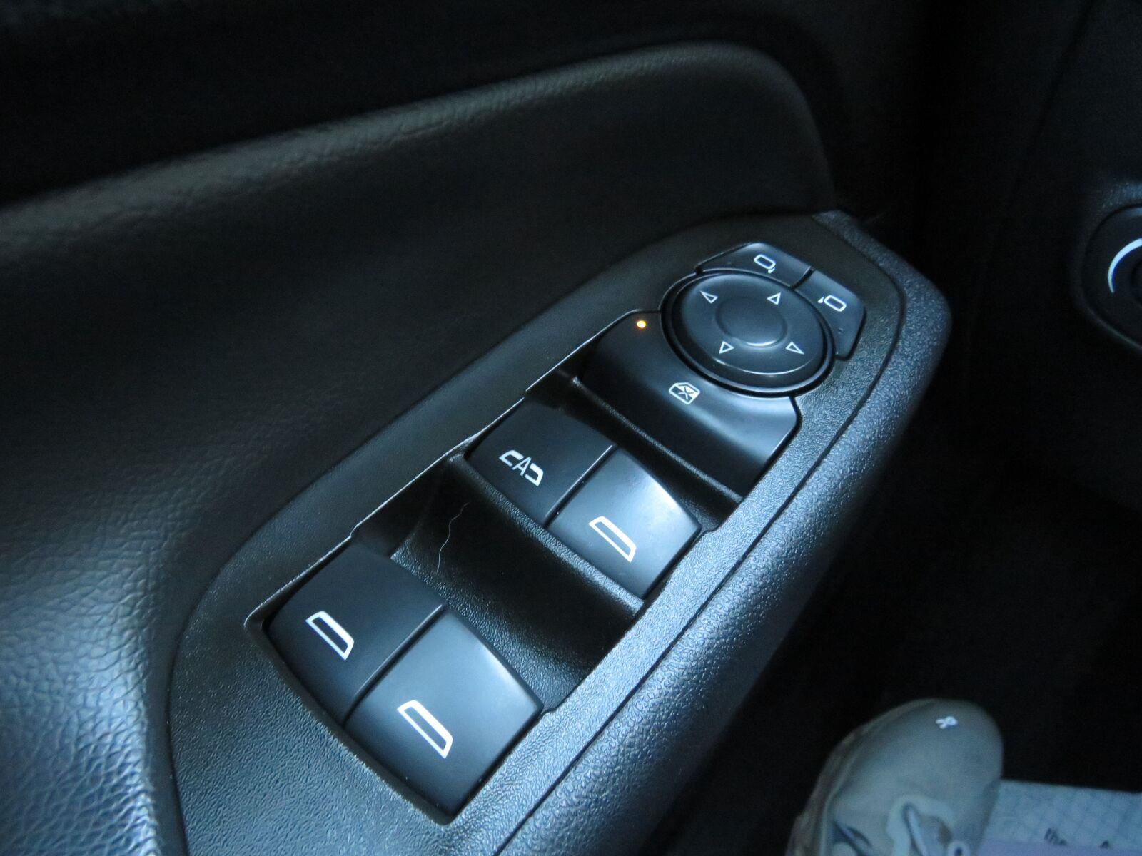 Used 2024 Summit White Chevrolet LT image 35
