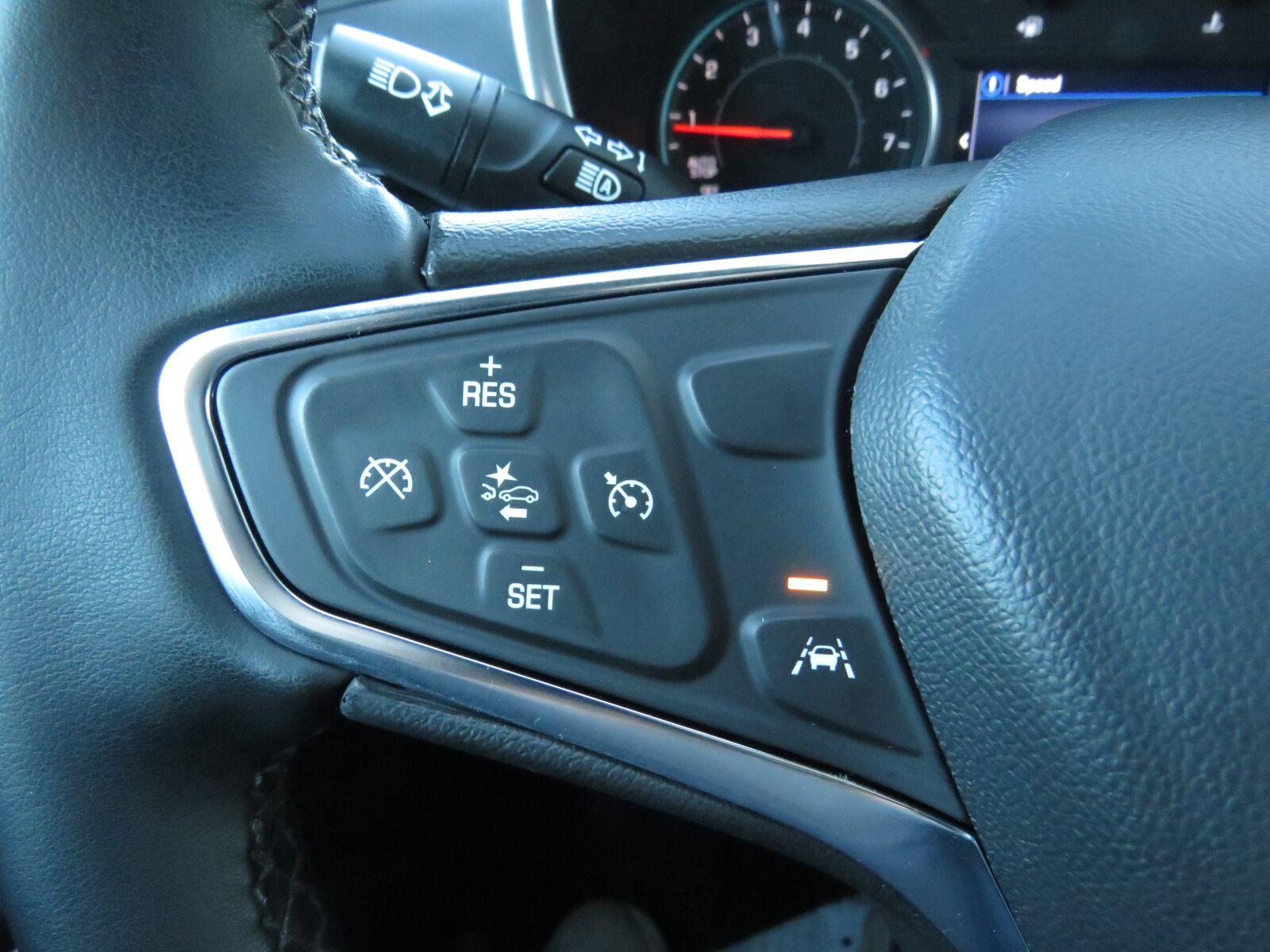 Used 2024 Summit White Chevrolet LT image 36