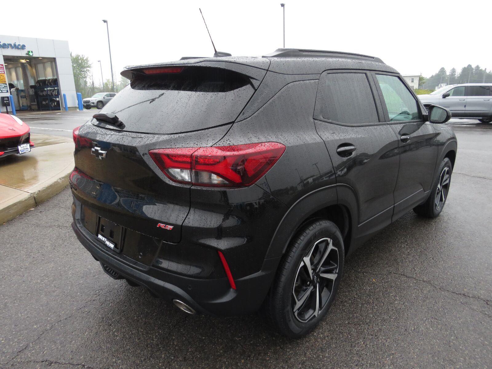 Used 2021 Mosaic Black Metallic Chevrolet RS image 6