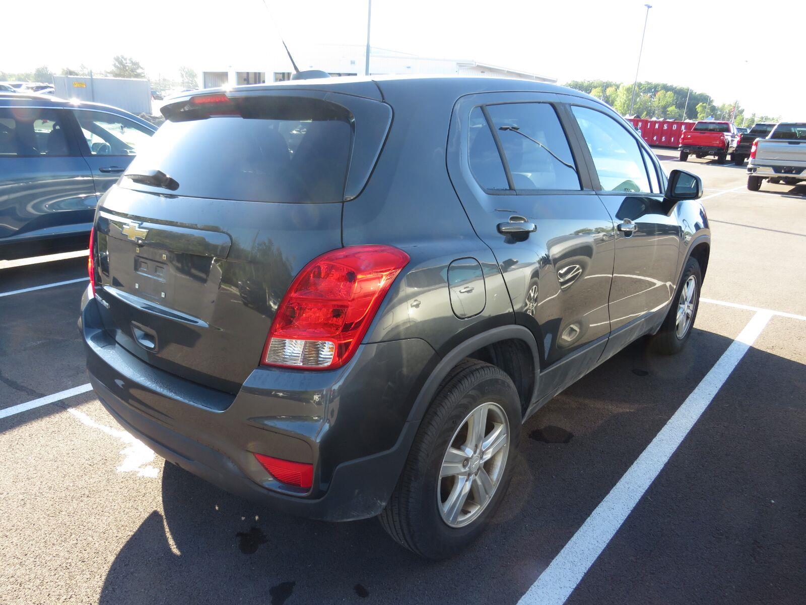 Used 2020 Nightfall Gray Metallic Chevrolet LS image 13