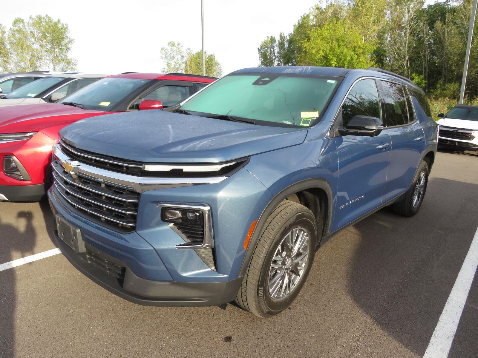 Used 2025 Lakeshore Blue Metallic Chevrolet AWD LT image 6