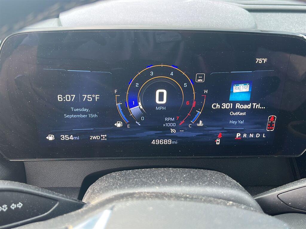Used 2025 Lakeshore Blue Metallic Chevrolet AWD LT image 13