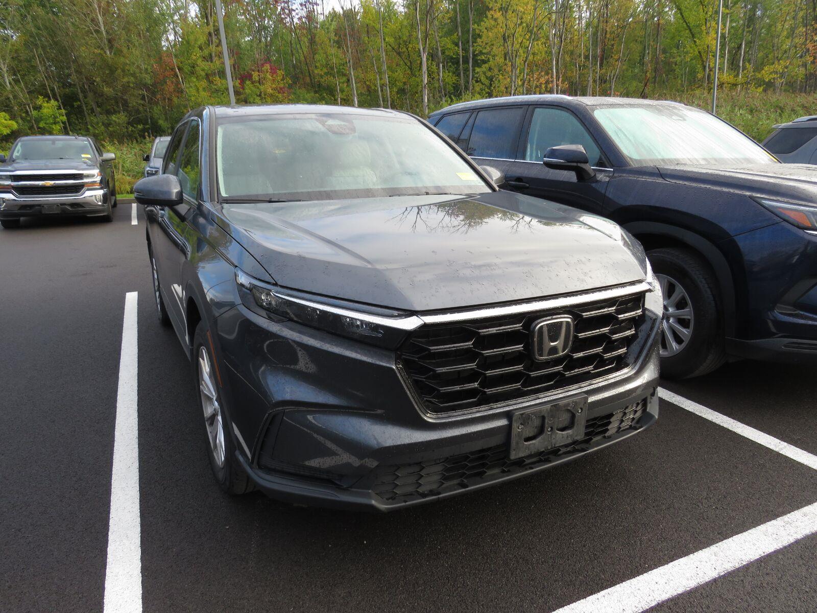 Used 2024 Meteorite Gray Metallic Honda EX image 3