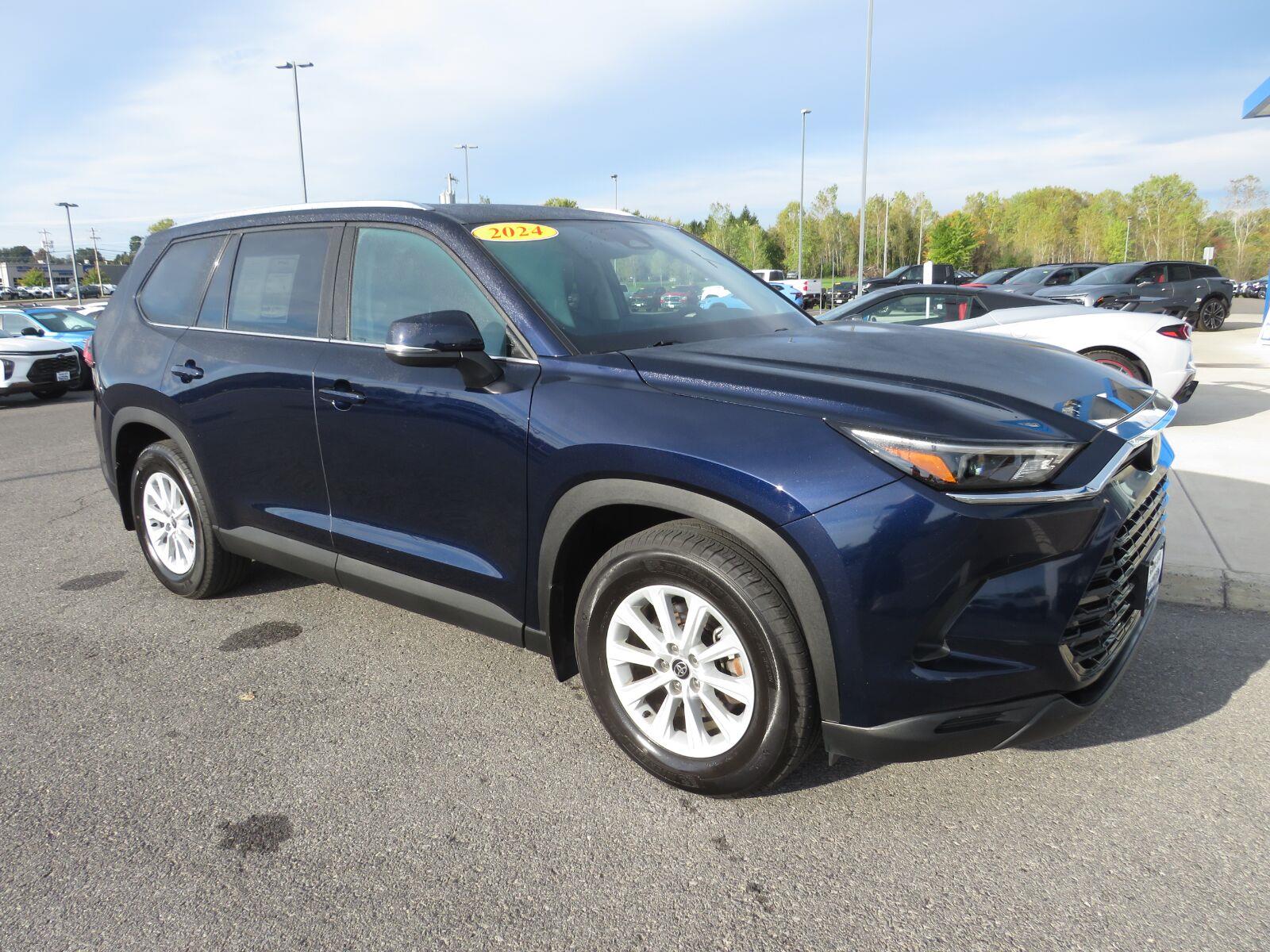 Used 2024 Blueprint Toyota XLE image 6