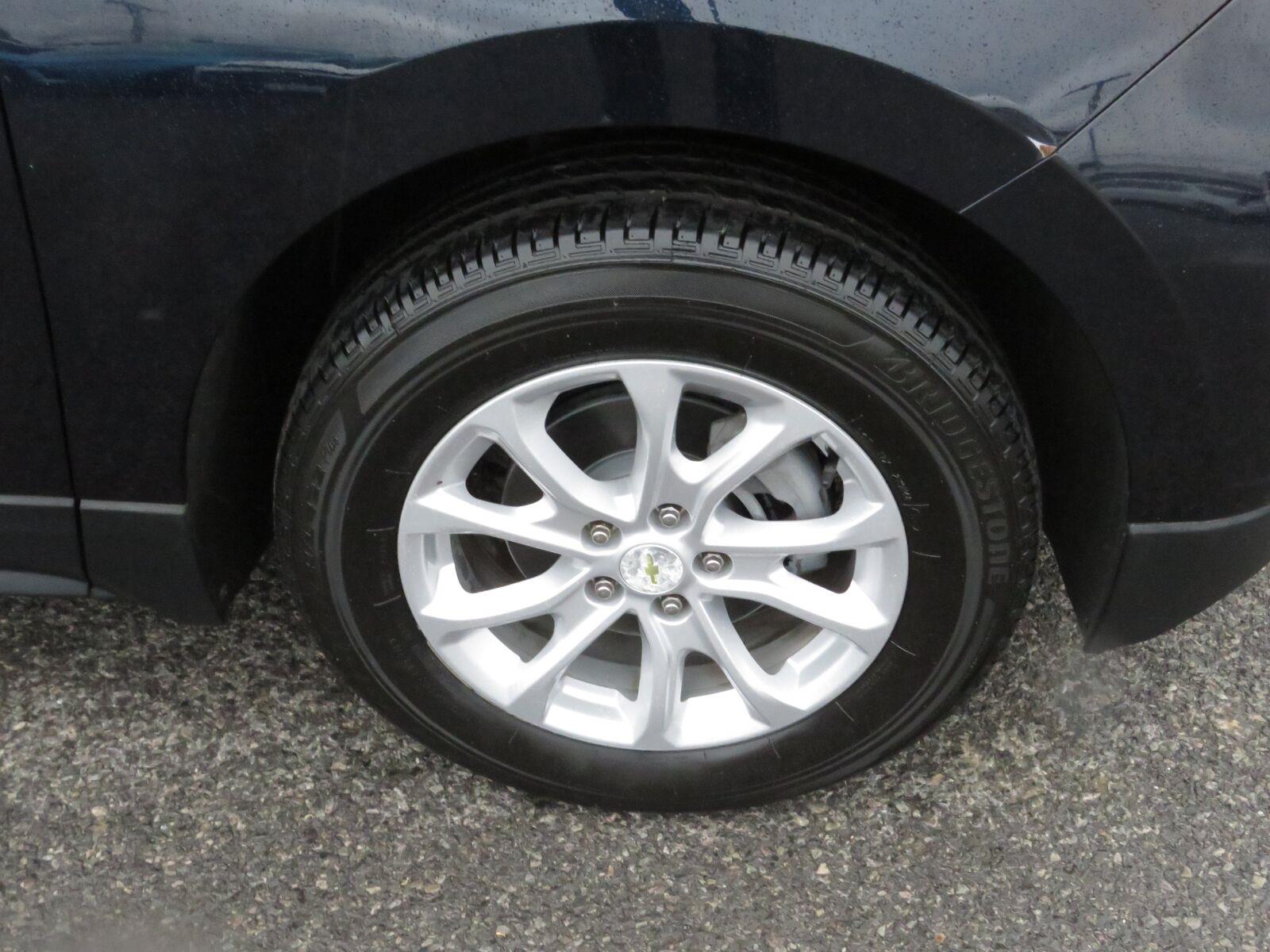 Used 2020 Midnight Blue Metallic Chevrolet LS image 17