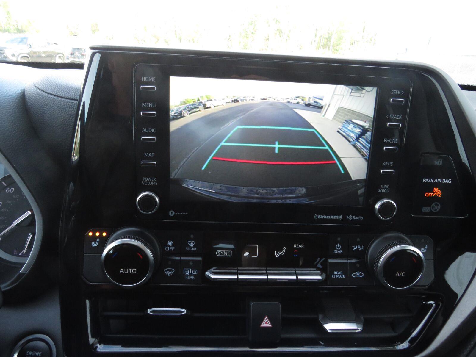 Used 2020 Midnight Black Metallic Toyota XLE image 32