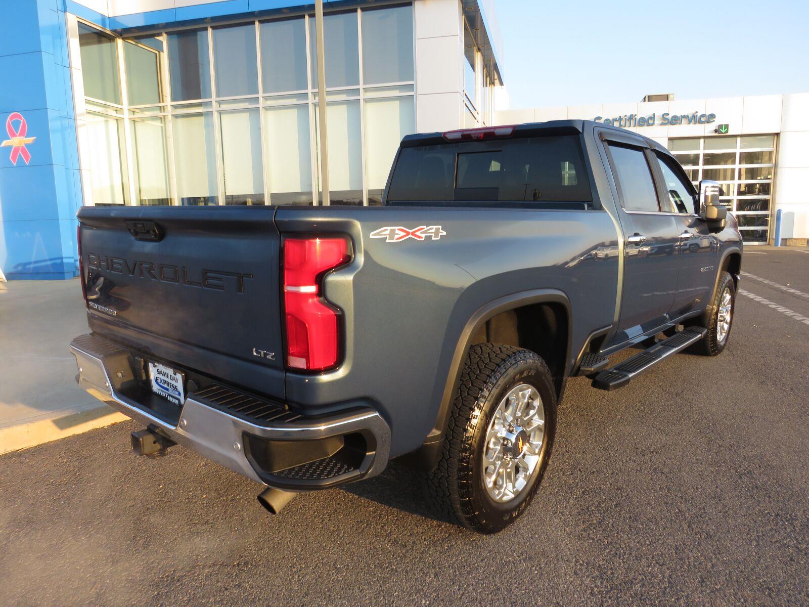 Used 2024 Lakeshore Blue Metallic Chevrolet LTZ image 7