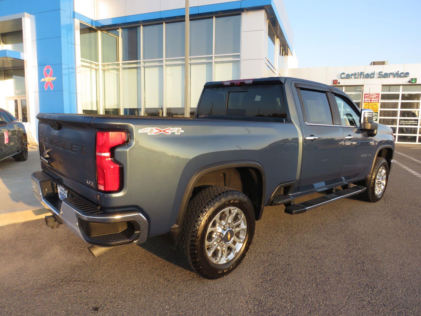 Used 2024 Lakeshore Blue Metallic Chevrolet LTZ image 9