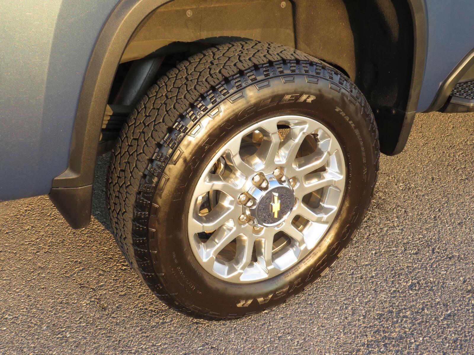 Used 2024 Lakeshore Blue Metallic Chevrolet LTZ image 10